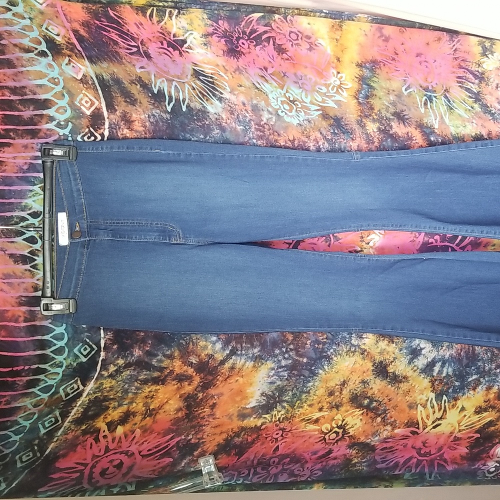 Vibrant MIU High Waisted Flare Jeans Sz 7